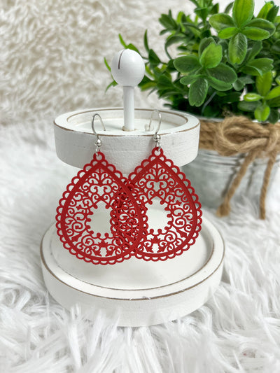 Detailed Teardrop Red Earrings