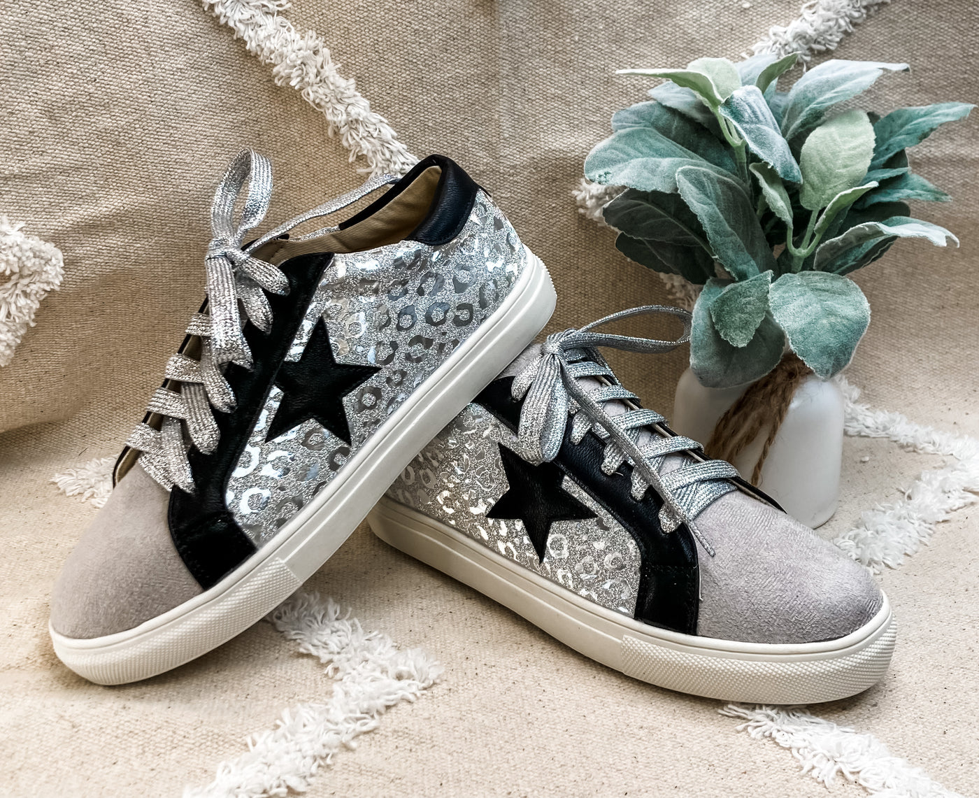 Vivi Silver Leopard Star Shoe
